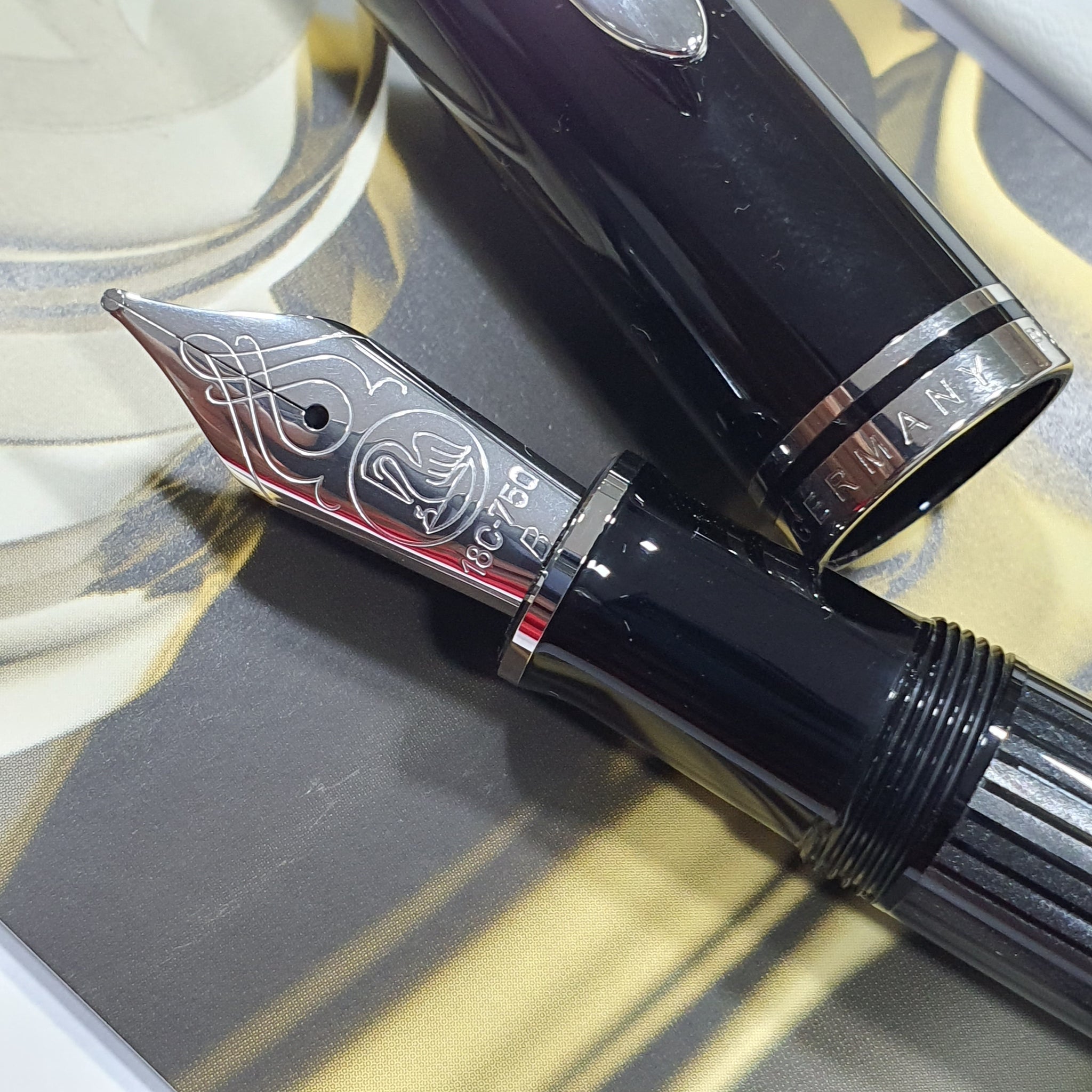 Pelikan Souveran M805 Stresemann Anthracite Fountain Pen Germany